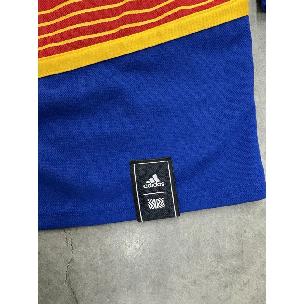 adidas reverse retro